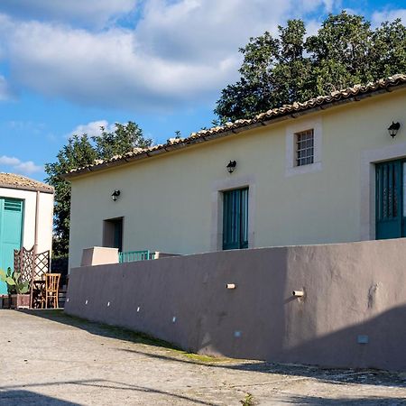 Appartement La Dimora Delle Coste à Comiso Extérieur photo